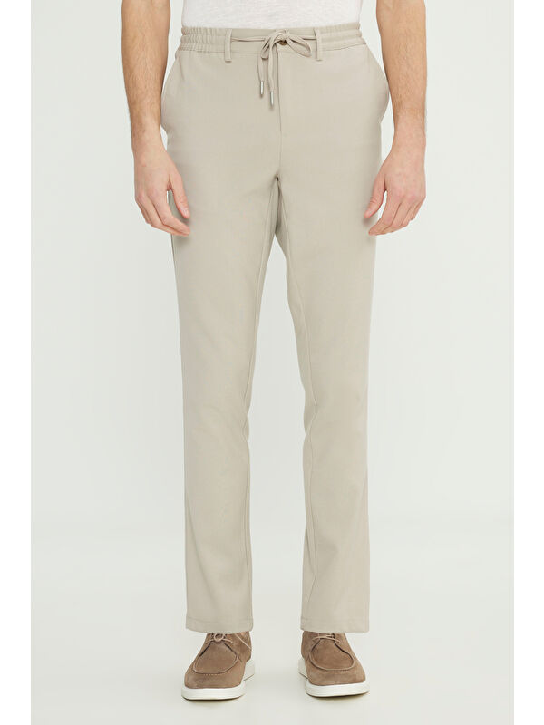 Altınyıldız Classics Erkek Bej Slim Fit Dar Kesim Beli Bağlamalı Yan Cepli Esnek Pantolon
