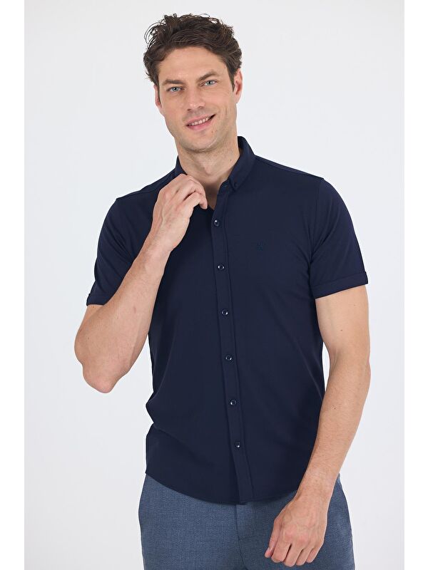 İMZA Koyu Lacivert İtalyan Düğmeli Yaka Kısa Kol Cepsiz Slim Fit Büyük Beden Gömlek 1004250255