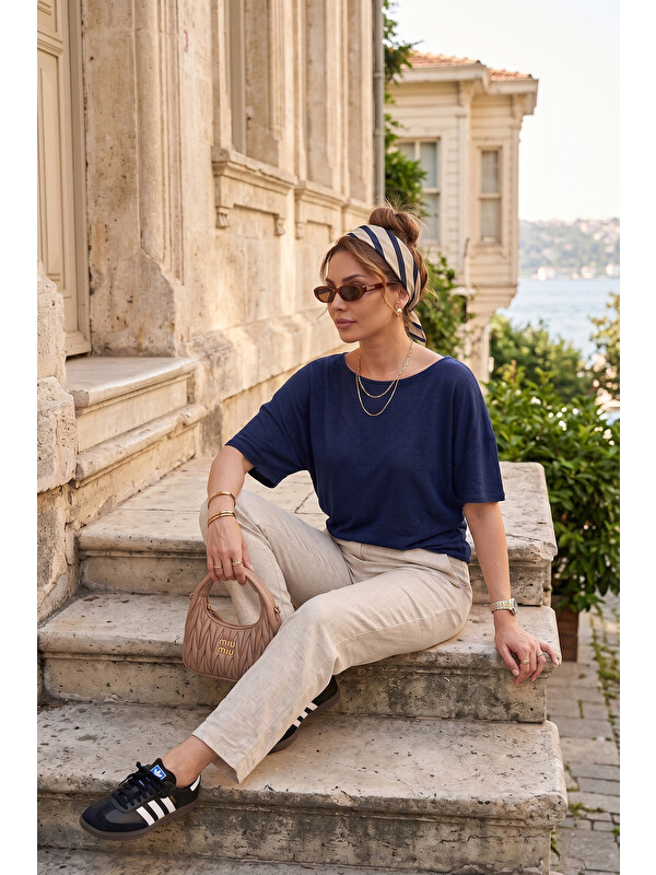 Lela Standart Fit Drape Detaylı Yarasa Kol T Shirt 5866962