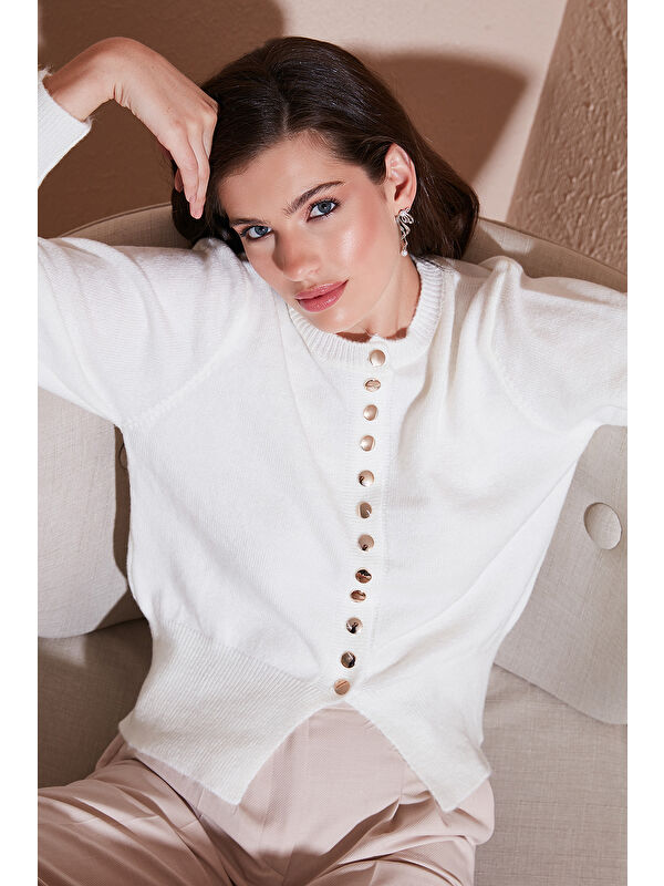 Lela Premium Comfort Fit Yuvarlak Yaka Crop Triko Hırka 680HI00164