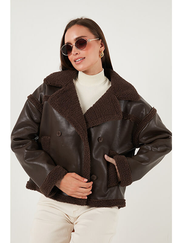 Lela Oversize Kruvaze Yaka Pelüş Detaylı Suni Deri Biker Ceket Mont 6810247