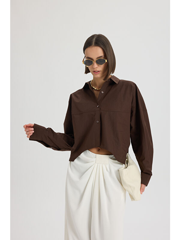 Mai Collection Numen Yırtmaç Detay Kahve Kısa Gömlek