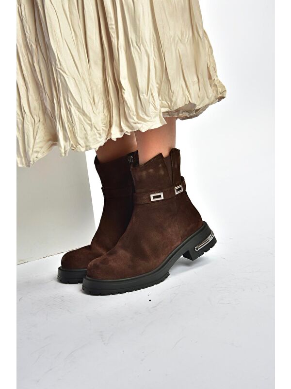 Kahverengi Kadın Bot V555575602 - Görsel 6