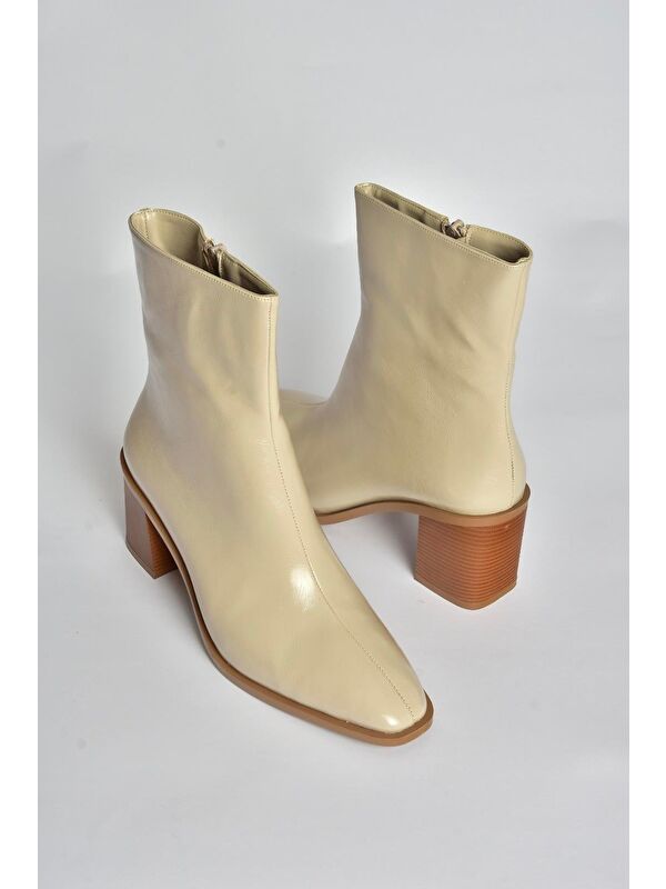 Bej Kadın Bot V250330309 - Görsel 2