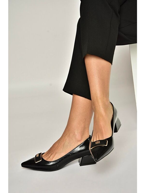 Fox Shoes Siyah Kadın Topuklu Ayakkabı Y820771260