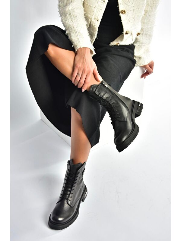 Siyah Kadın Bot V555575503 - Görsel 3