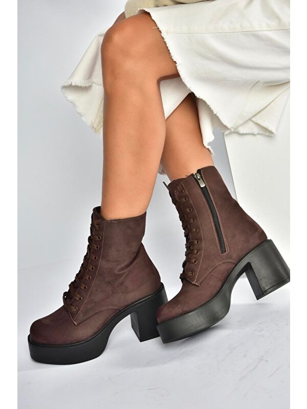 Kahverengi Kadın Bot V726681502 - Görsel 5