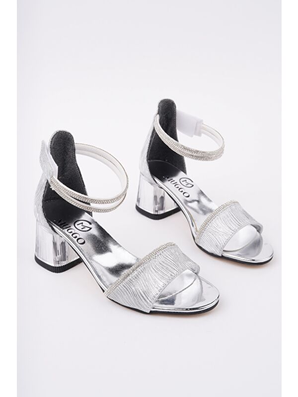 NOŞA Bilekten Bağlamalı Simli Kız Çocuk Kısa Topuklu Ayakkabı - Görsel 3