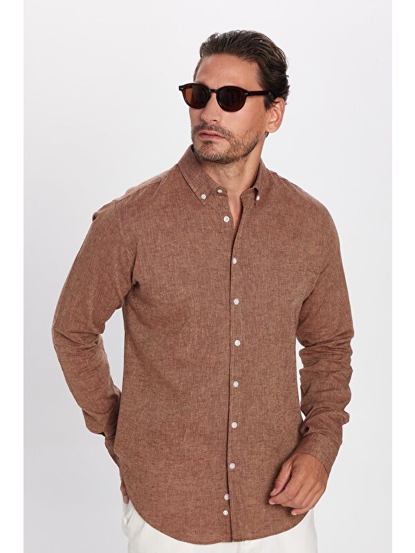 TUDORS Erkek Slim Fit Dar Kesim Uzun Kollu Keten Premium Seri Düğmeli Yaka Spor Kahverengi Gömlek