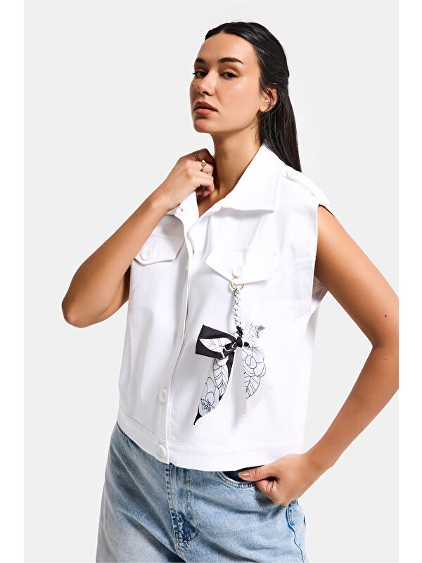 It's Basic Kadın Beyaz Aksesuar Detaylı Oversize Tasarım Yelek