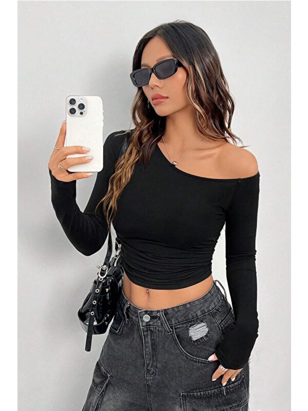 Tarz Cool Kadın Asimetrik Yaka Uzun Kollu Crop T-Shirt Beyaz