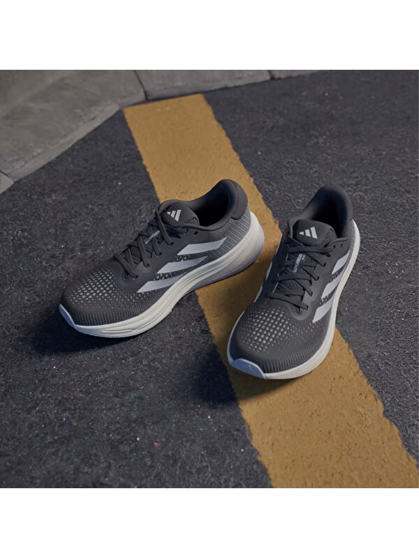 Adidas Siyah Adidas Supernova Rise Kadın Yol Koşusu Ayakkabısı