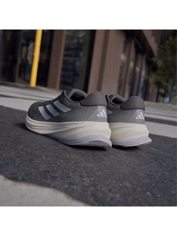 Adidas Siyah Adidas Supernova Rise Kadın Yol Koşusu Ayakkabısı