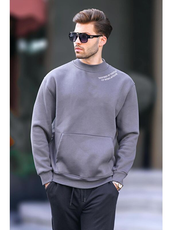 Madmext Füme Bisiklet Yaka Nakış Detaylı Cepli Erkek Sweatshirt 7049