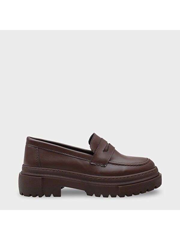Capone Outfitters Fania Oval Burunlu Trak Tabanlı Rugan Kadın Loafer
