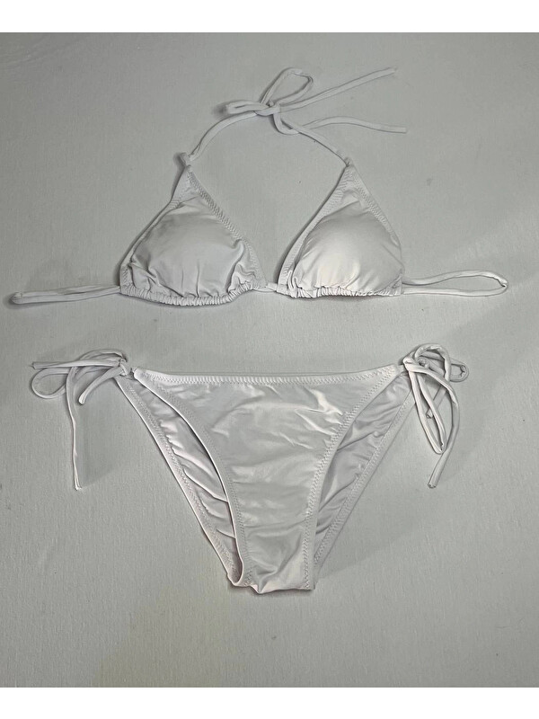 Hazelin Kadın Beyaz Boyundan İp Bağlamalı Üçgen Bikini Takımı HZL25S-LC5005
