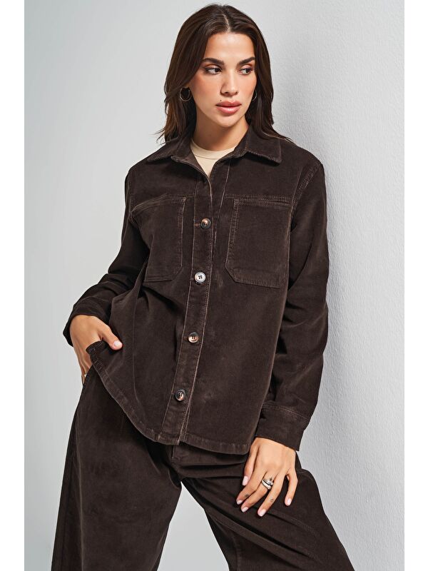 It's Basic Kadın Kahverengi 26w5-136 Oversize Fitilli Velvet Kadife Kumaş Önü Düğmeli Ceket