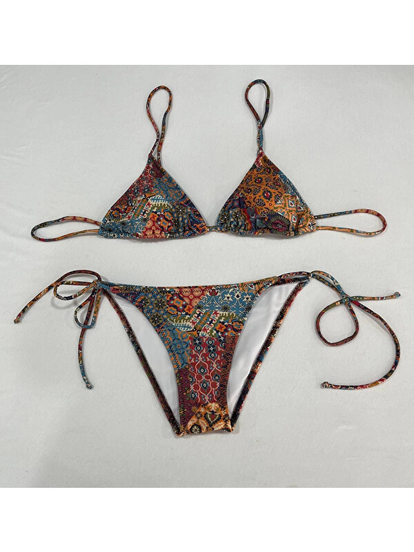Hazelin Kadın Kahverengi Etnik Desen Boyundan İp Bağlamalı Üçgen Bikini Takımı HZL25S-LC5005