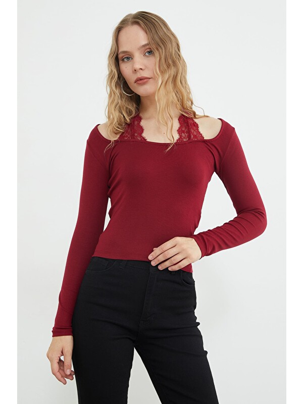 Fullamoda Dantel Boyundan Bağlama Detaylı Slim Fit Bluz