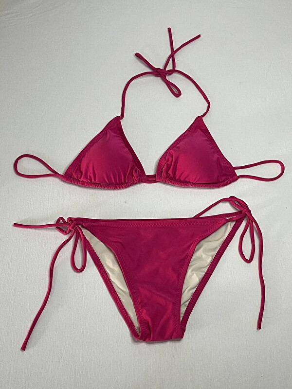 Hazelin Kadın Koyu Pembe Boyundan İp Bağlamalı Üçgen Bikini Takımı HZL25S-LC5005