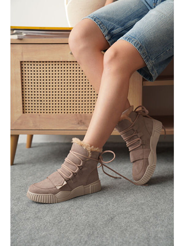 Sharron Kürklü Kadın Spor Bot - Görsel 2