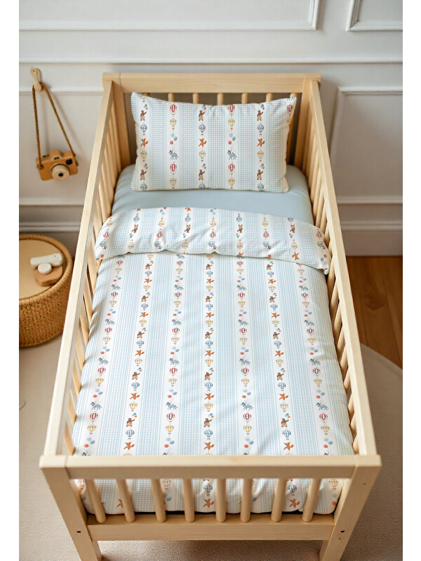 Milbay Grup Sirk Desenli Bebek Nevresim Takımı Çift Taraflı 100x150 cm Çarşafsız
