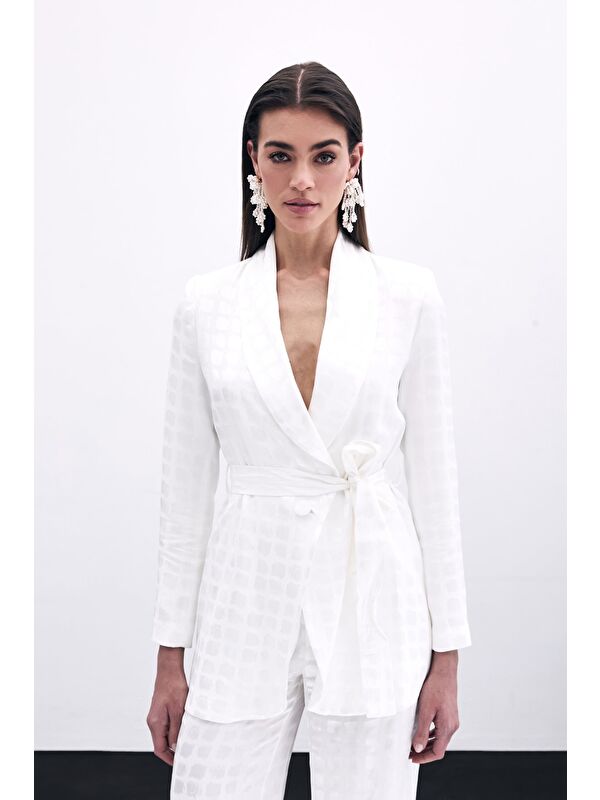 SATEEN Kare Desenli Kuşaklı Ceket - Ekru