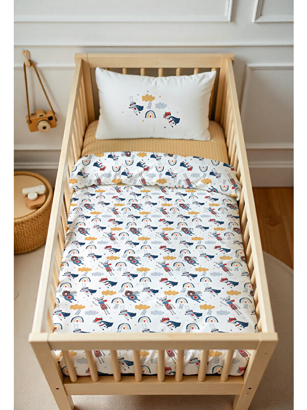 Milbay Grup Küçük Araç Desenli Bebek Nevresim Takımı Çift Taraflı 100x150 cm Çarşafsız
