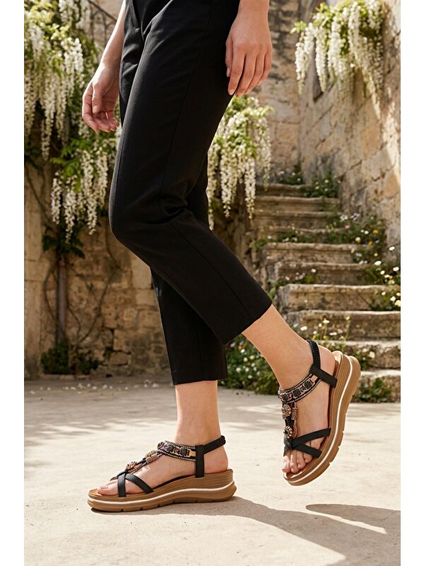 Voyager Beyaz Voyager Hakiki Deri Taş İşlemeli Kadın Sandalet B481 Z