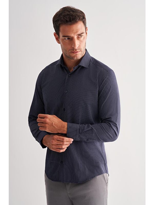 İMZA Koyu Lacivert Yarım İtalyan Yaka Uzun Kol Cepsiz  Slimfit Fit Classic Gömlek 1004255162