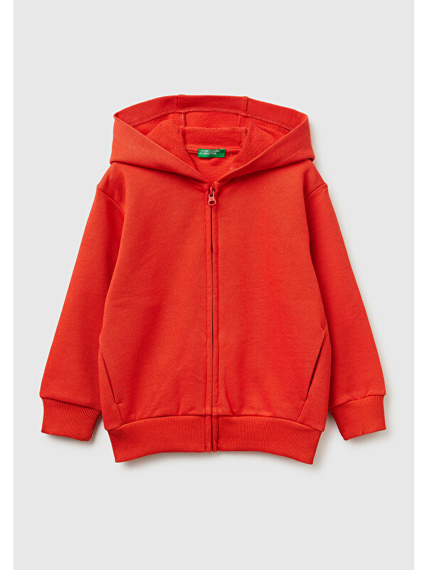 United Colors Of Benetton Erkek Çocuk Kırmızı Arkası Baskılı Fermuarlı Kapüşonlu Sweatshirt