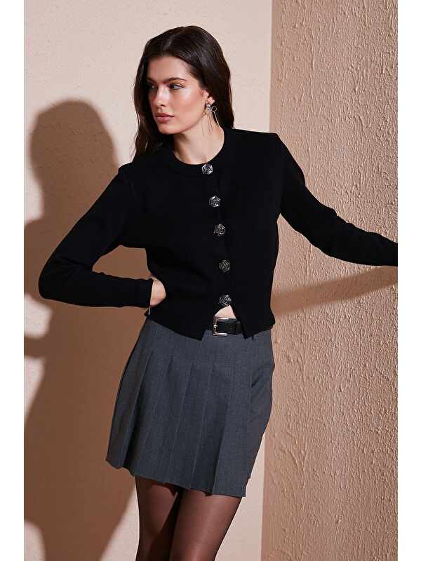 Lela Premium Regular Fit Yuvarlak Yaka Crop Triko Hırka 680HI00110