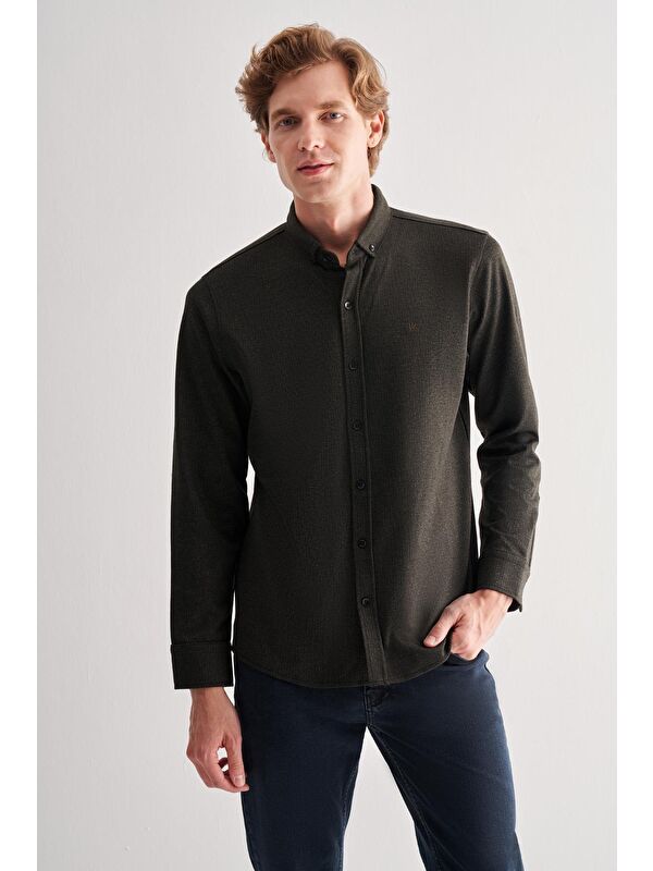 İMZA Koyu Haki Smart Düğmeli Yaka Uzun Kol Cepsiz Slim Fit Casual Büyük Beden Gömlek 1004255170