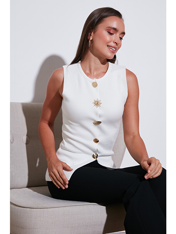Lela Premium Regular Fit Bisiklet Yaka Düğme Detaylı Yelek 680YE00043