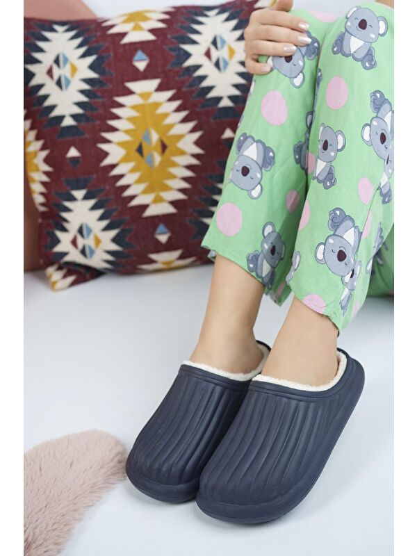 FLORA Kapalı İçi Yünlü Unisex Ev Terliği Kışlık Terlik Su Geçirmez - Görsel 2