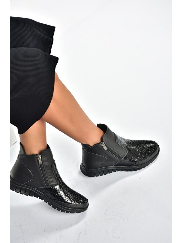 Siyah Kadın Bot V555709303 - Görsel 3