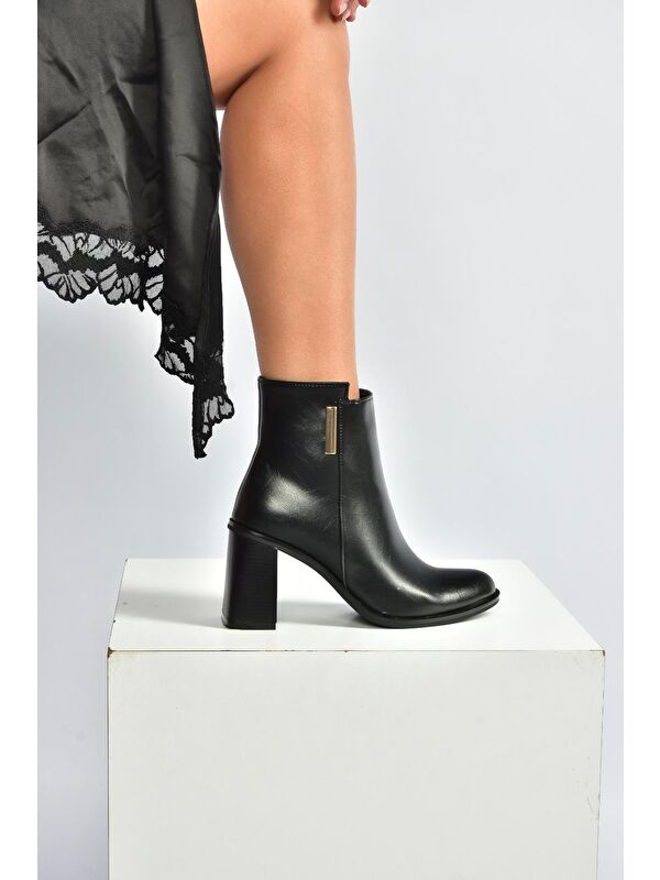 Siyah Kadın Bot V518103109 - Görsel 4