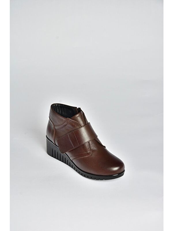Kahverengi Kadın Bot V324501903 - Görsel 9