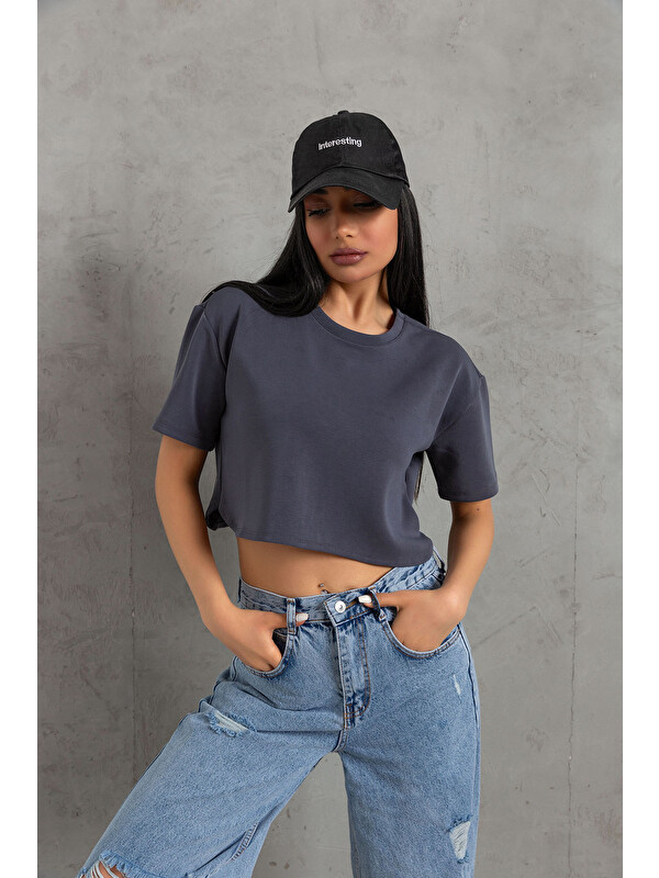Domoda Ultra Yumuşak Dokunuş: Modal Crop Top Serisi Kadın Tişört @Savona