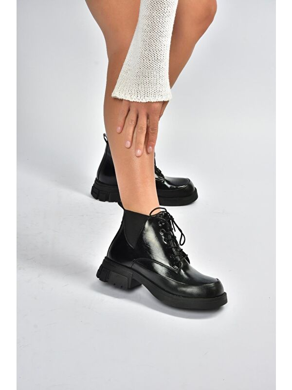 Siyah Kadın Bot V312400309 - Görsel 3