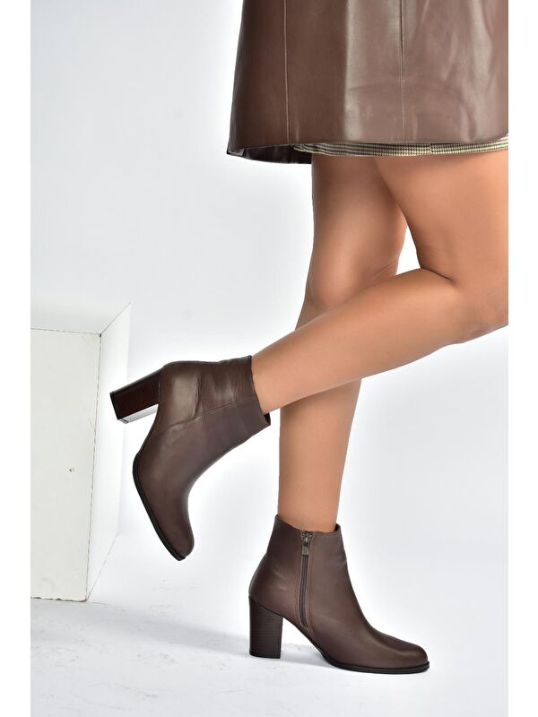 Kahverengi Kadın Bot V398300303 - Görsel 5