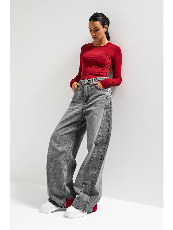 It's Basic Kadın Gri Renk 4s6-13 Mega Baggy Fit Paça ve Cep Detaylı Özel Tasarım Denim Jean