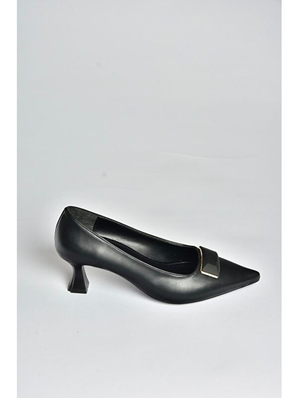Fox Shoes Siyah Kadın Topuklu Ayakkabı V250521109