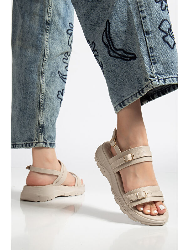 Tonny Black Bej Tonny Black Poli Taban Kadın Toka Detaylı Çift Bantlı Sandalet