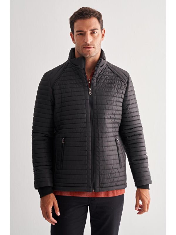 İMZA Siyah Dik Yaka Tam Astar Casual Slim Fit Kapitone Dolumlu Şişme Mont 1007255264