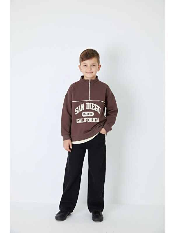Cansın Mini Kahverengi Yazı Baskılı Yarım Fermuar Sweatshirt ve Pantolonlu Erkek Takım 23510