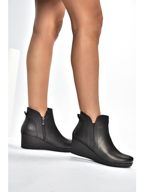 Siyah Kadın Bot V999100803 - Görsel 3