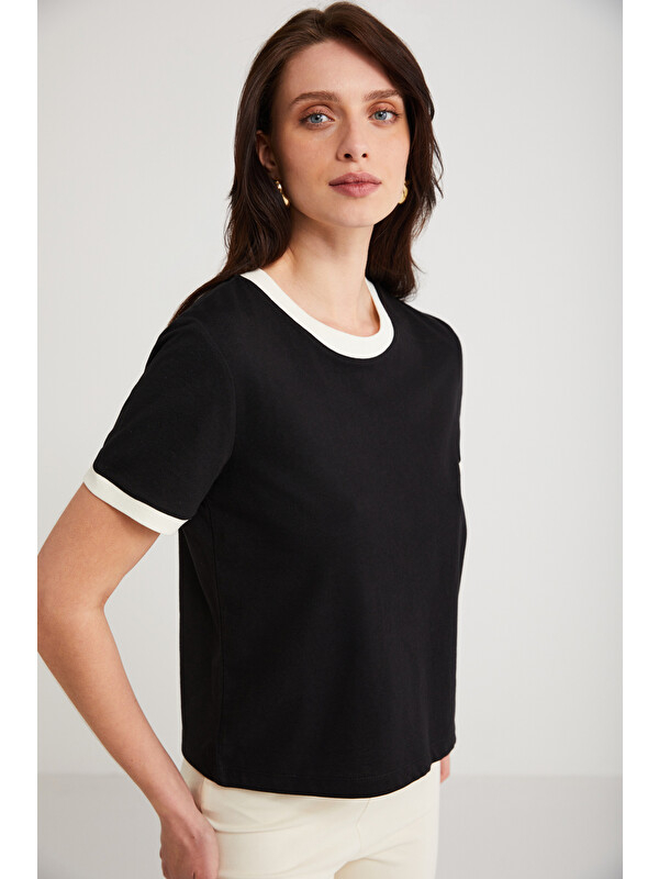 ETHIQUET Ashley Kadın %100 Organik Pamuk Biyeli Regular Fit Normal Kalıp Bisiklet Yaka Ekru T-shirt SİYAH T-S
