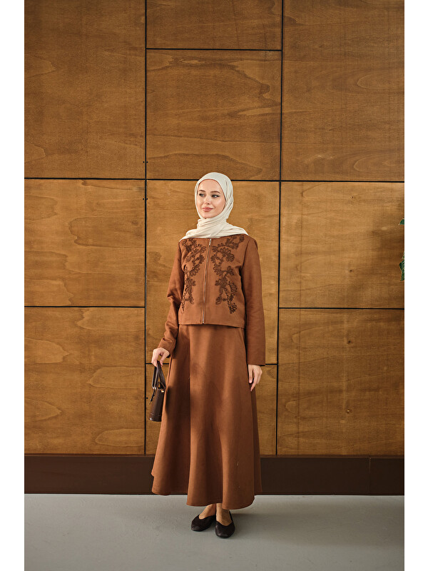 Locco Moda Kadın Nakışlı Nubuk Detay Takım Kahverengi