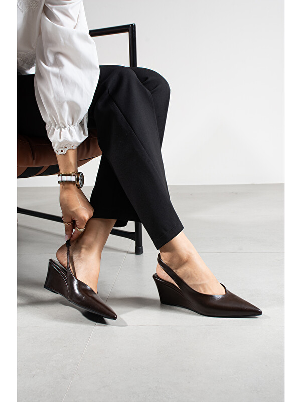 DUXAL SHOES Begonia Kadın Vegan Deri Slingback Sivri Burun Klasik Dolgu Topuk Ayakkabı